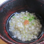 石臼挽き蕎麦香房 山の実 - そばの実の粥（お通し）