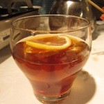 健民ダイニング - 紹興酒 甕ロック+レモンがお気に入り