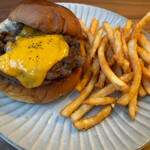 KAKUMEI Burger & cafe - 