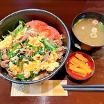 Koiki - ニラ玉豚丼