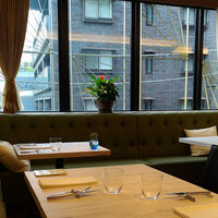 R1 TOKYO Bar&Restaurant - 