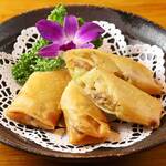 Spring rolls (3 pieces)