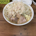 ラーメン二郎 - 小　ヤサイ　ニンニク　アブラ