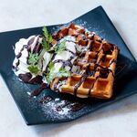 OBU CAFE - チョコレートワッフル