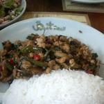 タイ料理 Sweet Basil - 豚肉の炒め物