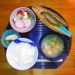 よね山 - 旬味寮よね山「日変わり定食」800円[ミサワホームセラミック三島大社町展示場編]鮭の粕漬け