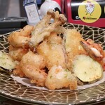 トリワイン ＰＩＫＯＳＨＨＨＵ - ビールフリット盛り合わせ