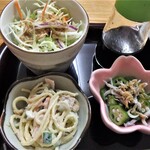 Chiisanawafuurestauran shoufuku - サラダ、スパサラ、オクラのシラスのせ