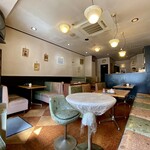 Cafe＆Lunch Nakamura - テーブル席