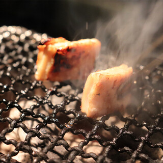 ホルモン焼 婁熊東京