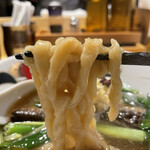 饗 くろ喜 - もち姫100%の極太モチモチ麺