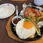 津の田ミート - 和牛ハンバーグ＆ホエー豚と彩り野菜の包み焼き