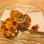 すし寿 - 一品料理も美味しい。イワシのしそ梅肉揚げ