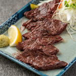 Grilled thick-sliced beef skirt steak