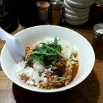 百々福 - 汁なし担々麺 税込900円