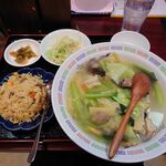 桂香楼 - 塩味肉野菜タン麺 税込800円