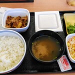 Yoshinoya - 納豆牛小鉢定食 　404円