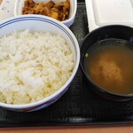 Yoshinoya - ご飯と味噌汁