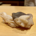 鮨 はしもと - 網走産ホッキ貝
      大きなホッキ貝のシャコシャコとした食感に豊かな甘み、これ最高です！