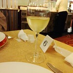 フォーシーズン・ダイニングルーム - 10/15　白ワイン　ドメーヌ・ド・ニザス(フランス)
