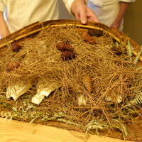 東山 緒方 - 松茸の演出