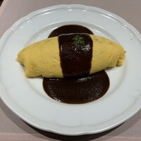 厳選洋食さくらい - オムライス（ハーフ・デミグラス）　　770円