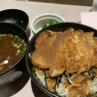 厳選洋食さくらい - 生姜焼き丼（ハーフ）　　1050円