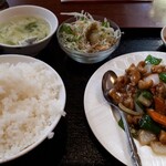 香港亭 - 鶏肉とカシューナッツ炒め定食(大盛り)770円