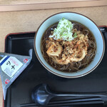 美野里パーキングエリア（下り線）フードコート - かき揚げそば580円、おにぎり125円