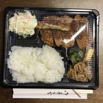 肉の藤屋 - ロースカツ弁当700円