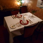 仏蘭西軒 - セッティングも本格的です♪