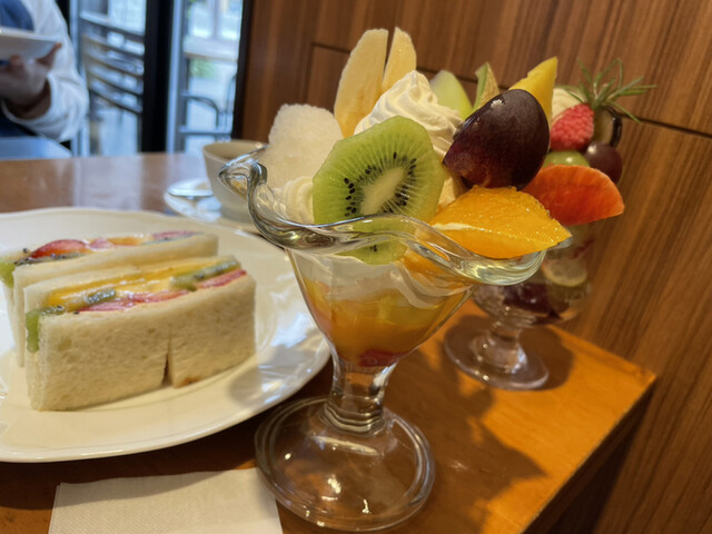 いたがき 本店 仙台 フルーツパーラー 食べログ