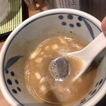 つけ麺みさわ本店 - スープ割りに投入❗