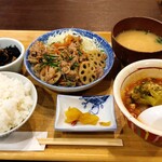 うどんとおかず酒場 さくらん家 - メイン2種組み合わせ定食