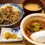 うどんとおかず酒場 さくらん家 - メイン2種組み合わせ定食