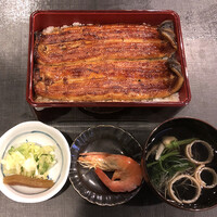 鰻 若松 - 共水うな重（きも吸・お新香付）2匹付け（8,200円）