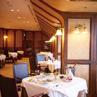 ラ・フローラ - 