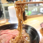 道玄 - チャーギュウ麺の麺はえごま麺