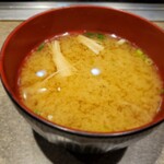 Aki - セットメニューの味噌汁(これがまた美味しい)