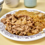 牛丼専門サンボ - 【お皿(卵付き)@税込610円】お皿