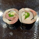 日本橋蛎殻町 すぎた - 鯖 あさつき ガリの海苔巻き