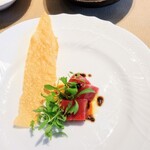 La Brianza - まぐろセビーチェ自家製ワカモレ添えて。少しピリ辛のワカモレがいい感じ♪ パリパリなパンにまぐろと一緒にトッピングしてとても楽しめました(*^^*)