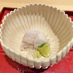 銀座 しのはら - 鱧の油通しのお造り ちり酢