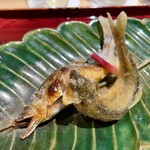 銀座 しのはら - 鮎の唐揚げと塩焼き 蓼酢