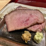 銀座 しのはら - 黒毛和牛のタンの炭火焼き 山葵 南蛮味噌
