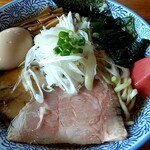 門つる - 味玉手揉み醤油ラーメン大盛