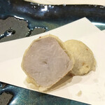 天麩羅 やぎ - 石川芋！すっごく美味しかったです！一個で沢山食べられるむかごみたいな。むかごのあのシルキーな香りがとても好きだったので、実が大きくてなんかお得でした。