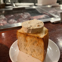 カルネジーオ イースト - 