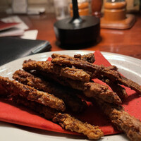 カルネジーオ イースト - 