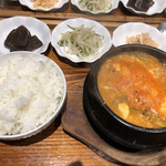 Ajikan - 海鮮スンドゥブ定食